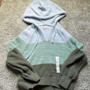 Never worn sweater from Kohl’s, size medium